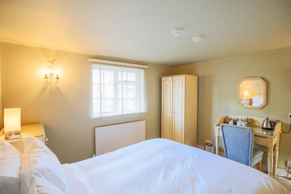 Fantinos Bed & Breakfast เทิร์สก์ ภายนอก รูปภาพ