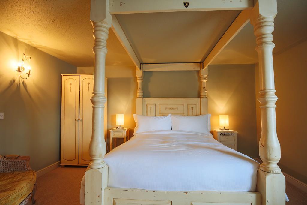 Fantinos Bed & Breakfast เทิร์สก์ ภายนอก รูปภาพ
