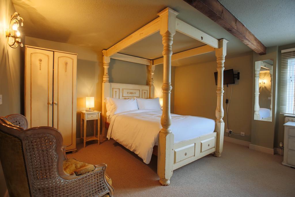 Fantinos Bed & Breakfast เทิร์สก์ ภายนอก รูปภาพ