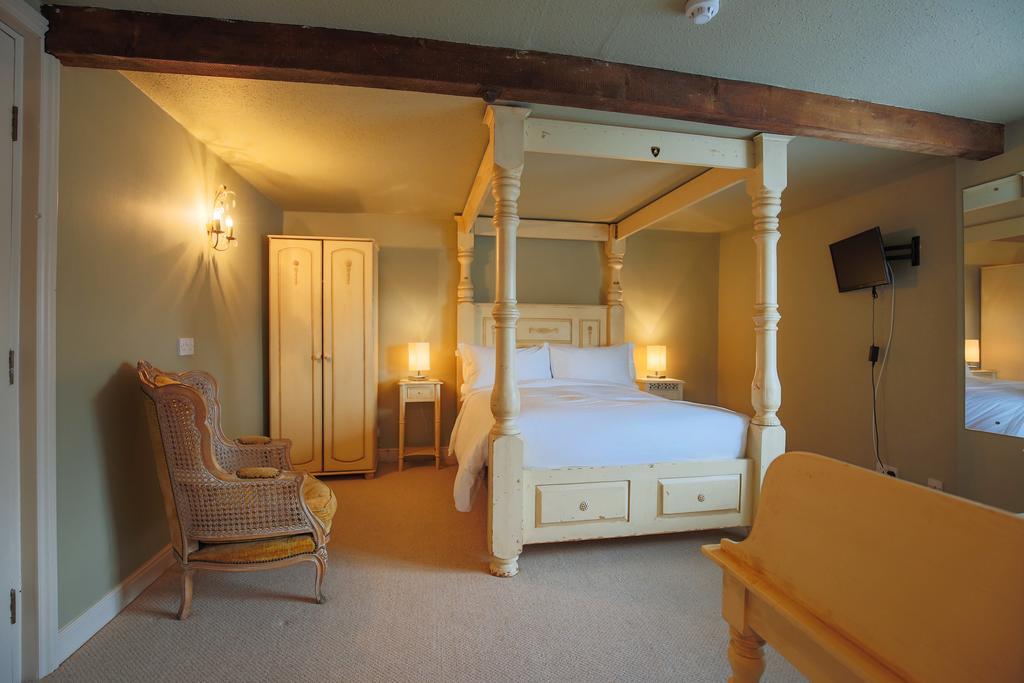 Fantinos Bed & Breakfast เทิร์สก์ ภายนอก รูปภาพ