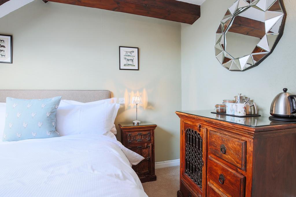 Fantinos Bed & Breakfast เทิร์สก์ ภายนอก รูปภาพ