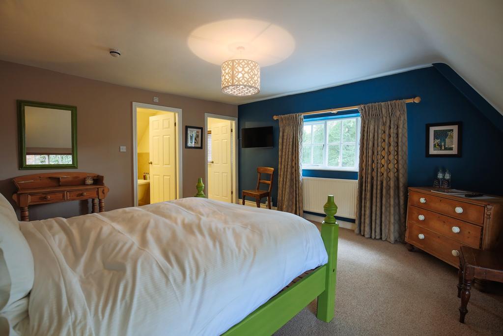 Fantinos Bed & Breakfast เทิร์สก์ ภายนอก รูปภาพ