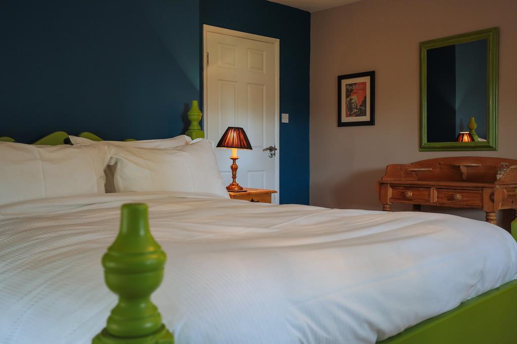 Fantinos Bed & Breakfast เทิร์สก์ ภายนอก รูปภาพ