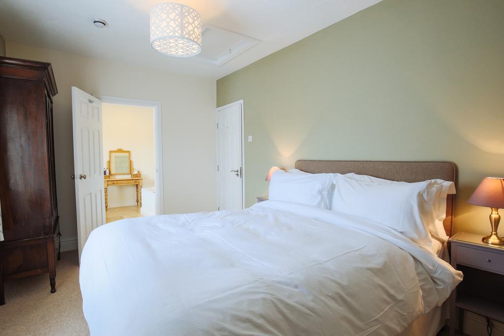 Fantinos Bed & Breakfast เทิร์สก์ ภายนอก รูปภาพ
