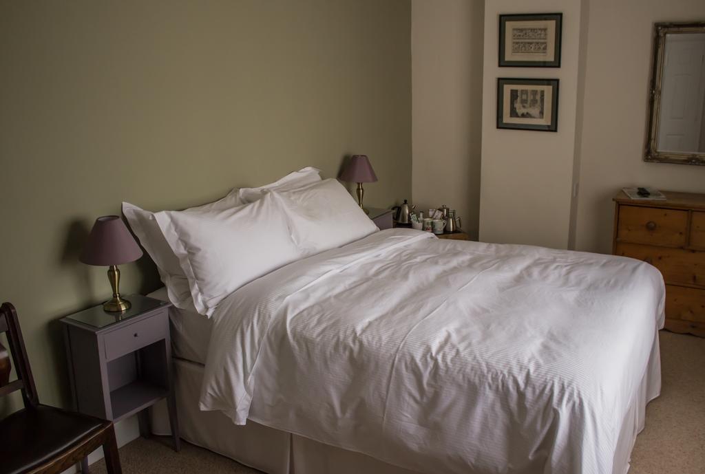 Fantinos Bed & Breakfast เทิร์สก์ ห้อง รูปภาพ